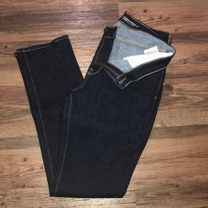 Old Navy Curvy Straight Jeans. New without Tags.